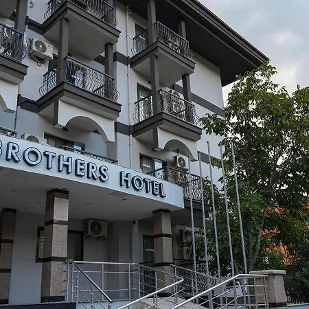7 Brothers Hotell