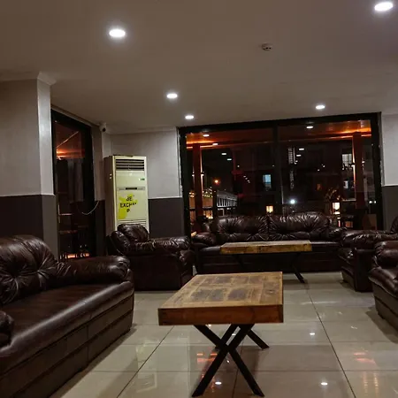 7 Brothers Hotell 3*