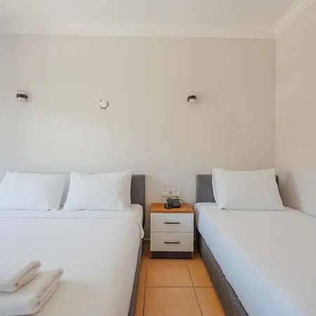 7 Brothers Hotell 3*